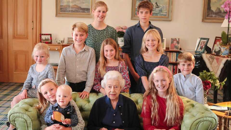 Queen Elizabeth II with some of her grandchildren and great-grandchildren, photographed by Princess Kate