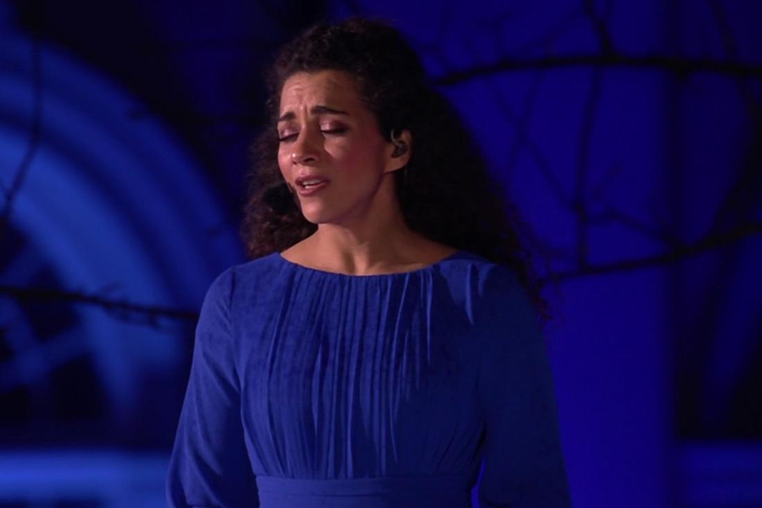 Nadja Benaissa sings.