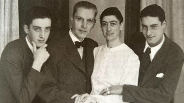 What's going on in art?: The Henry family, Richard, Olga (née Frank) and Frank Goyert, around 1938.