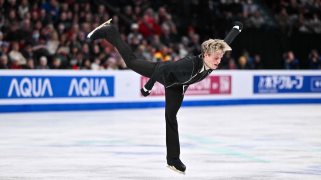 Figure skating: The Lord of Jumps: World champion Ilia Malinin from the USA presents the audience with, among other things, a quadruple axel.