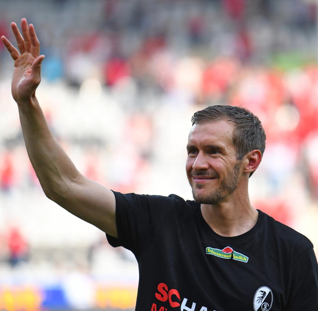 In May 2018, Julian Schuster ended his professional career at SC Freiburg at the age of 38